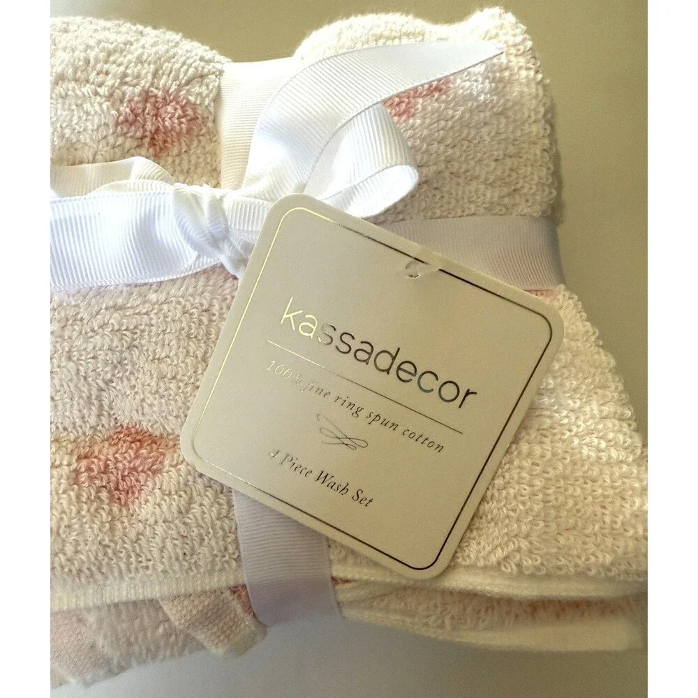 Kassdecor Washcloths Set of 4 White Pink Card Suit Hearts Clubs Diamonds Cotton